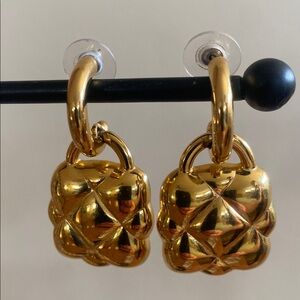 Vintage Gold Quilted Handbag Earrings